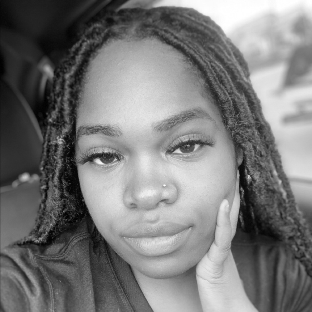 Meet your Posher, Teona